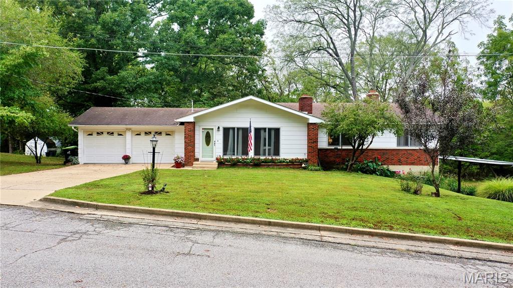 6 Great Oaks Drive Property Photo 1