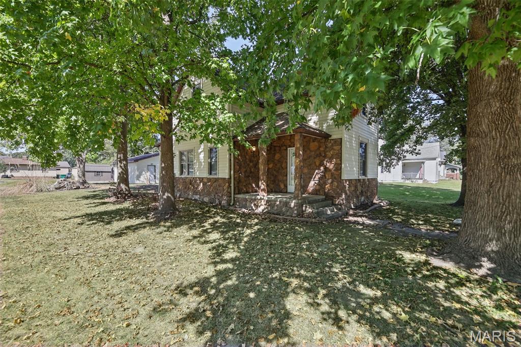 305 N Main Street Property Photo 1