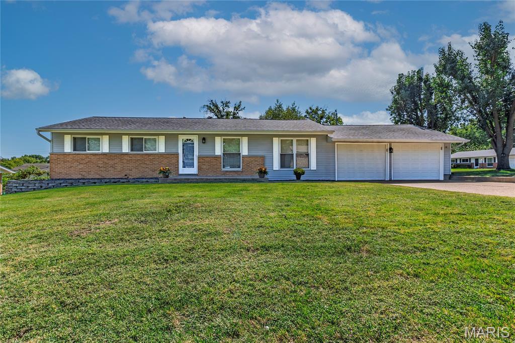 4322 Heinle Drive Property Photo 1