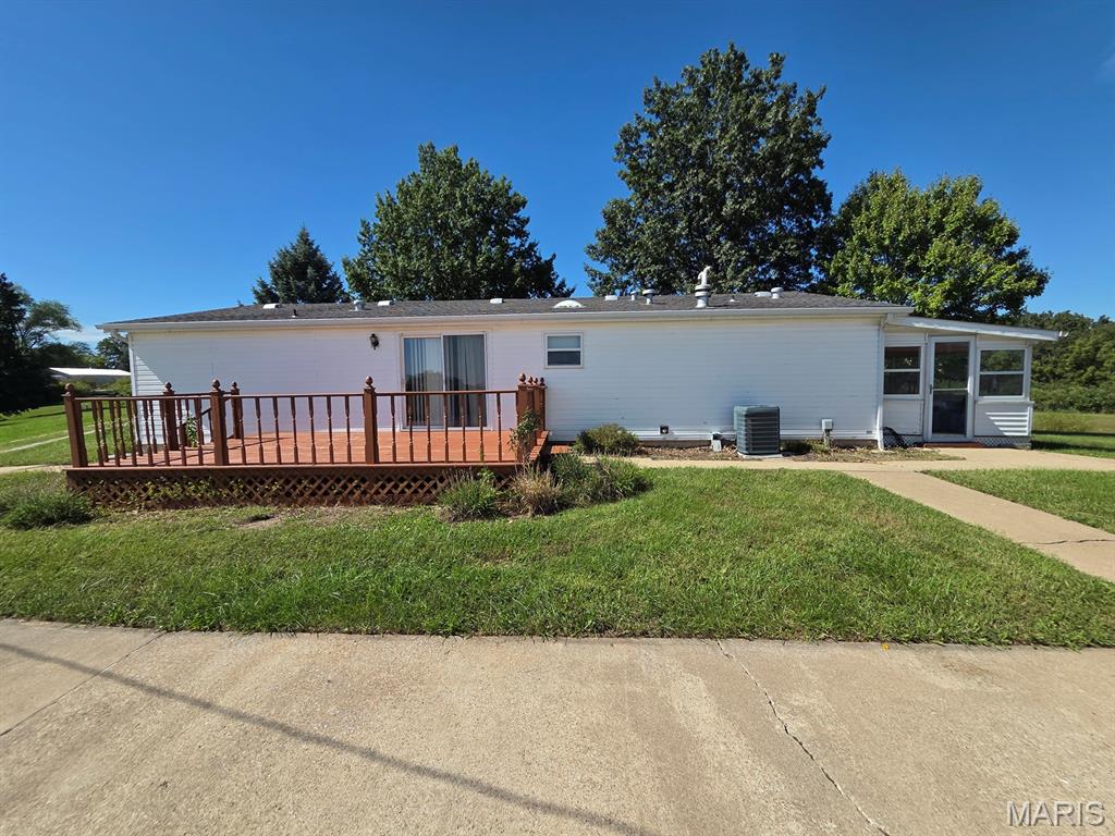 31718 Casino Drive Property Photo 7