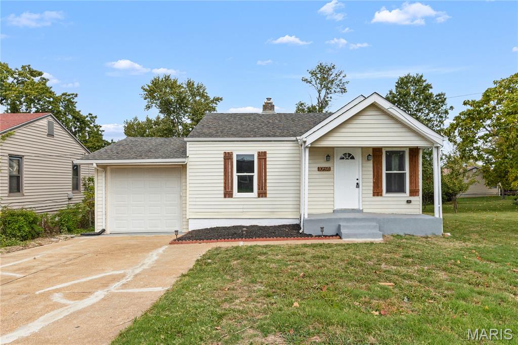 10591 Clarendon Avenue Property Photo 1