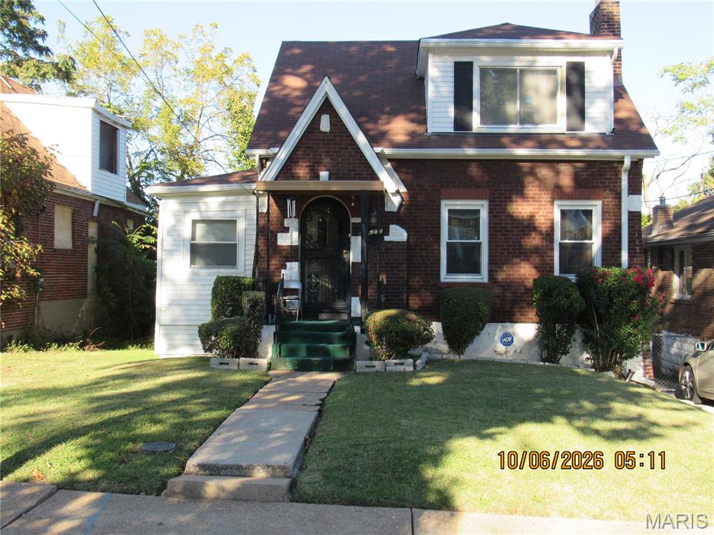 6233 Creston Avenue Property Photo 1