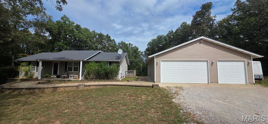 9143 Jones Creek Road Property Photo 1