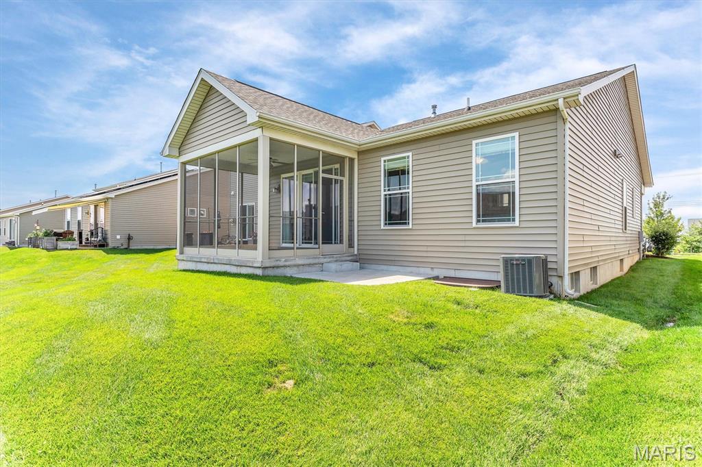 405 Copperfield Court Property Photo 7