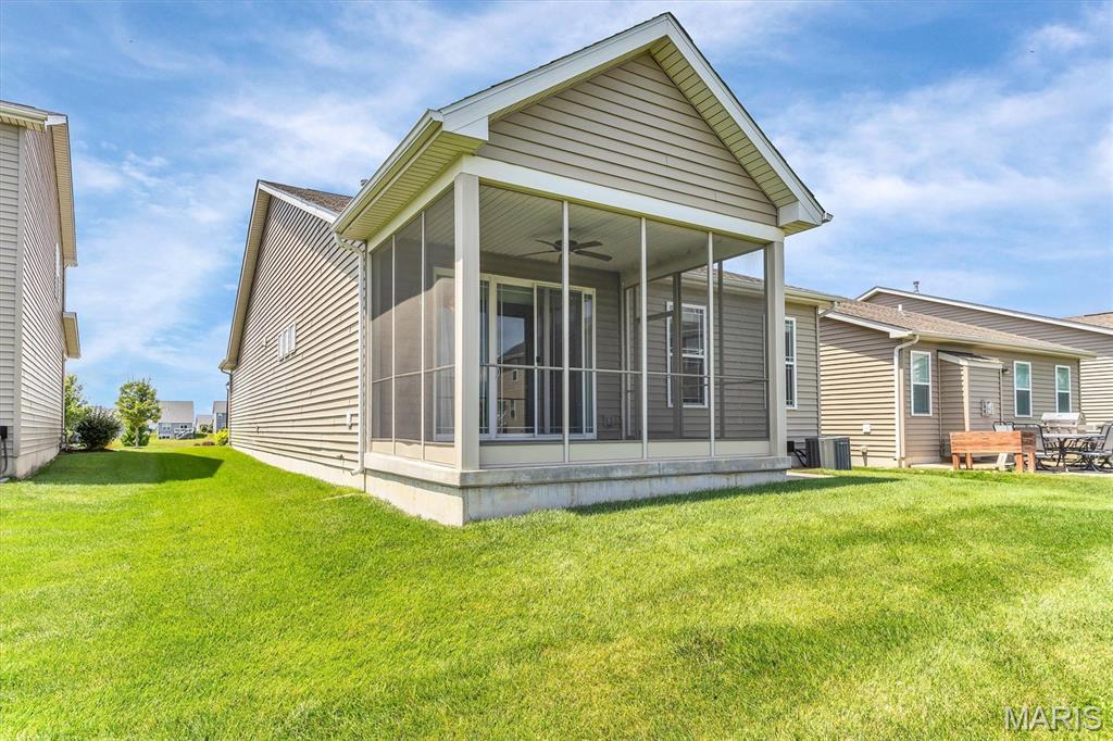 405 Copperfield Court Property Photo 10