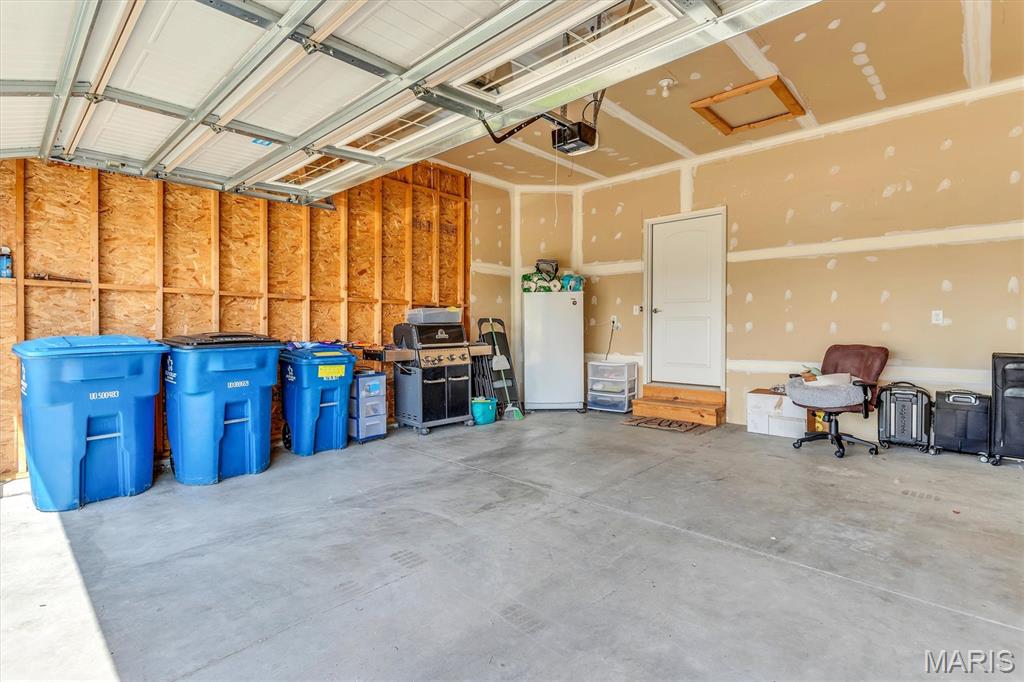 405 Copperfield Court Property Photo 48