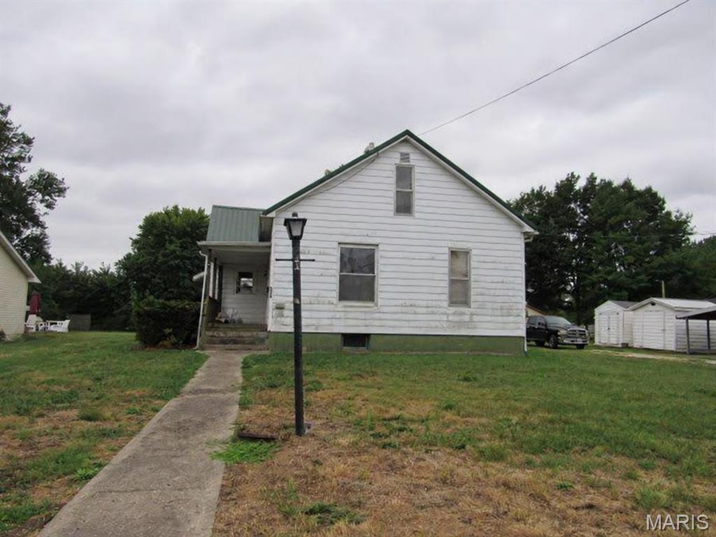 549 W Bridgeport Street Property Photo 1