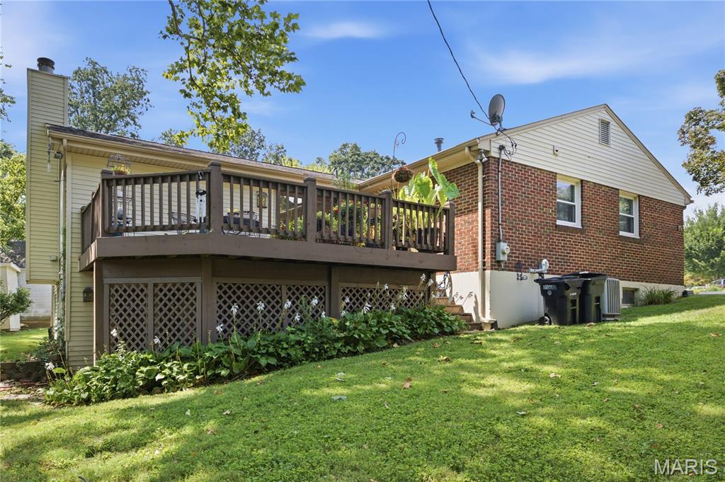 8712 E Bridgeport Avenue Property Photo 6