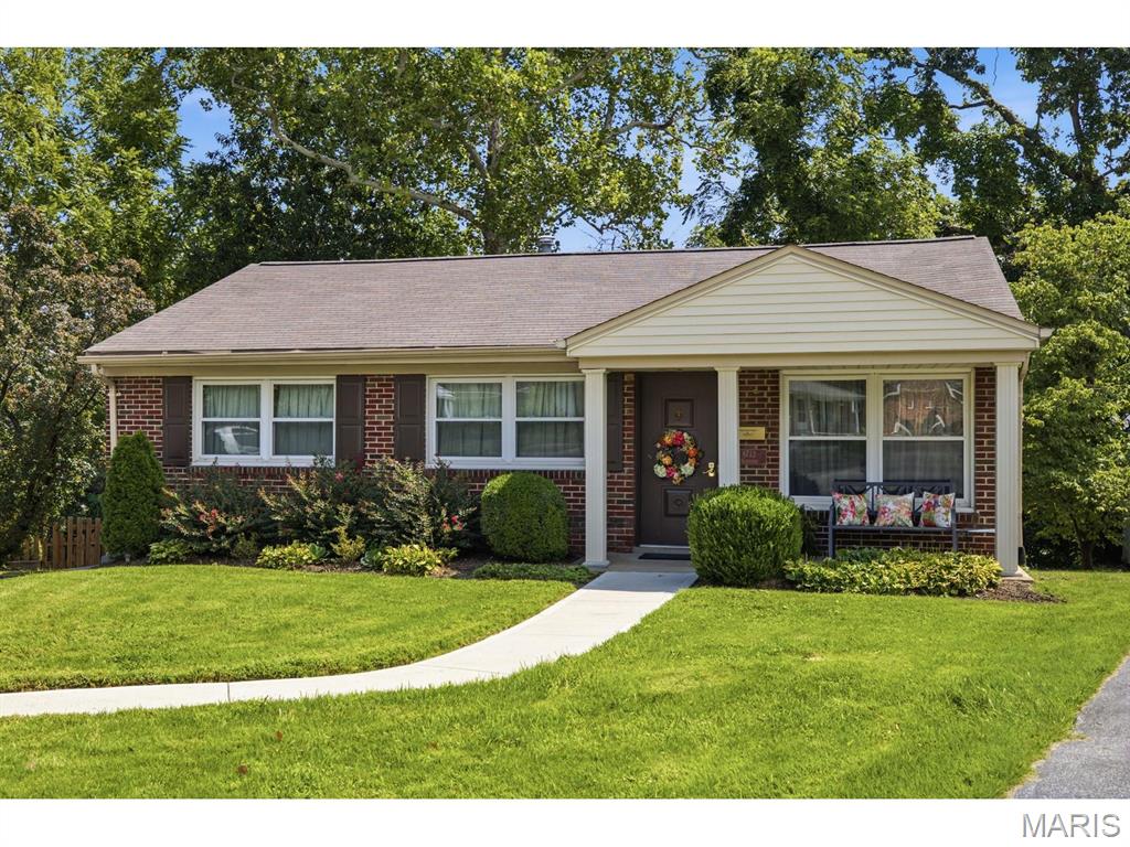 8712 E Bridgeport Avenue Property Photo 11