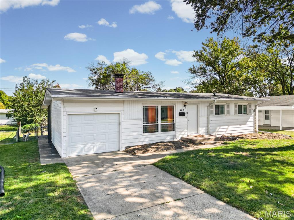 515 Versailles Drive Property Photo 4