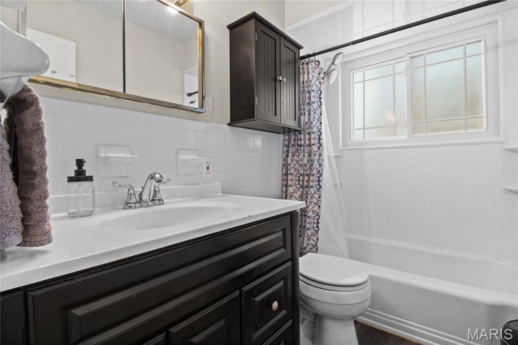 515 Versailles Drive Property Photo 23