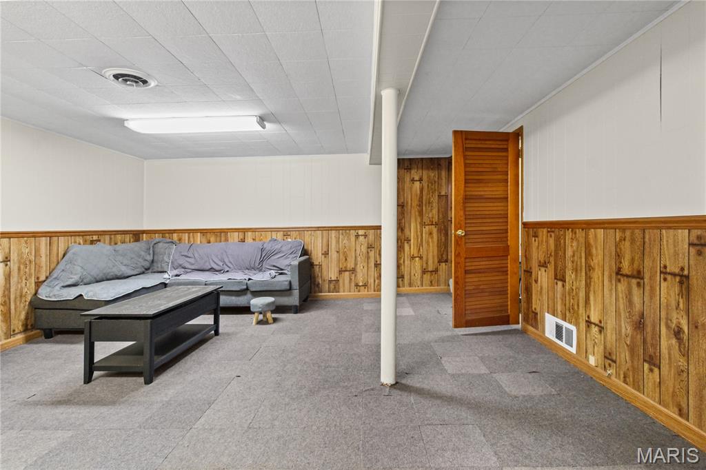 515 Versailles Drive Property Photo 28