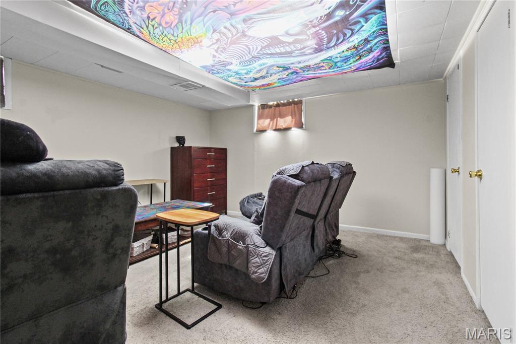 515 Versailles Drive Property Photo 32