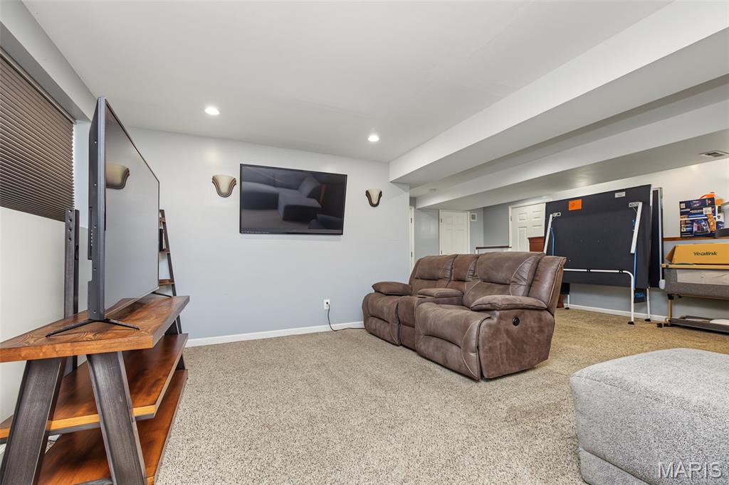 6 Club Court Property Photo 23