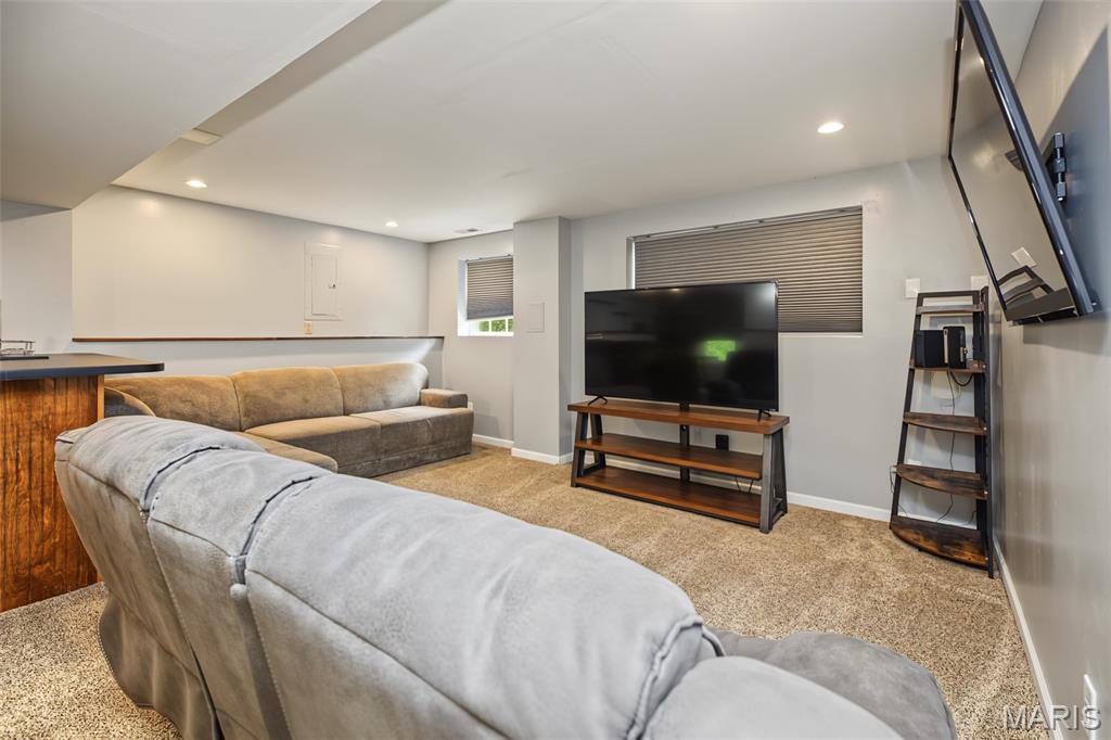 6 Club Court Property Photo 24