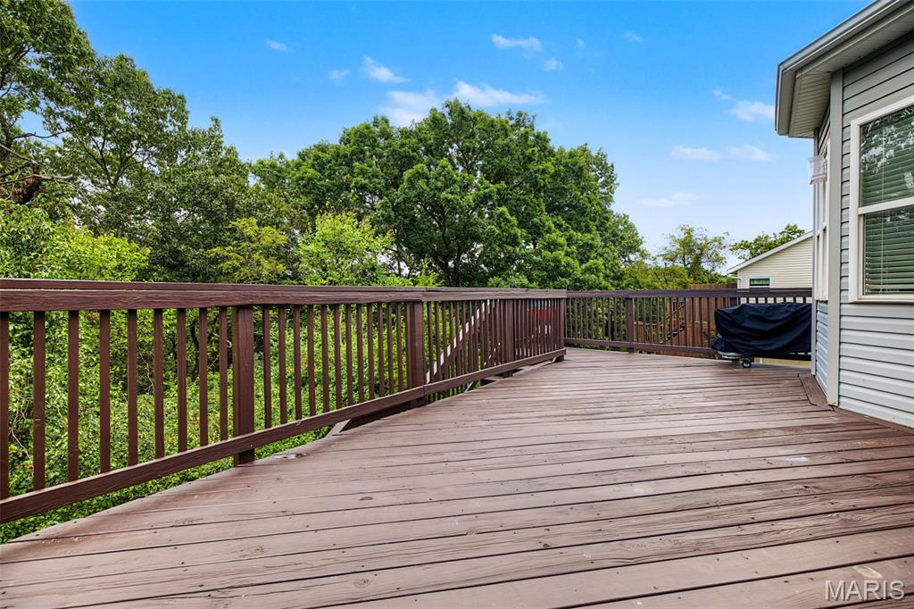 6 Club Court Property Photo 26