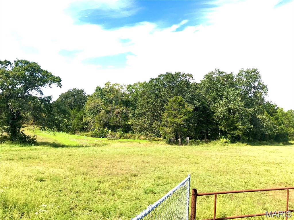 111 Highway U Property Photo 2