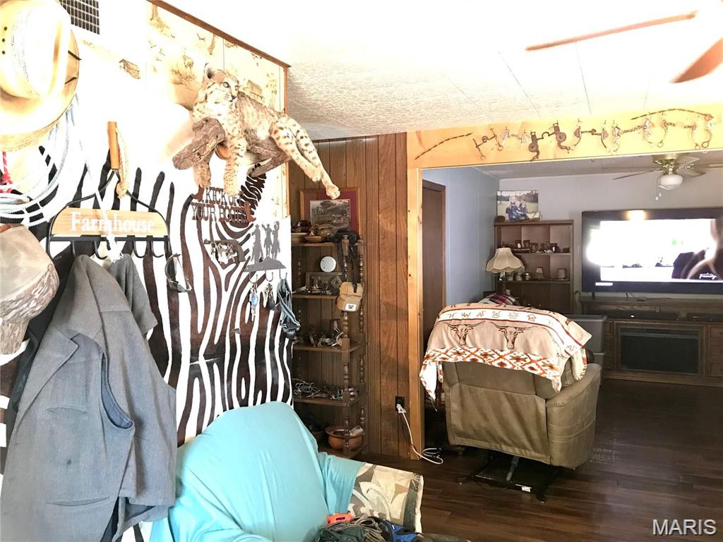 111 Highway U Property Photo 17