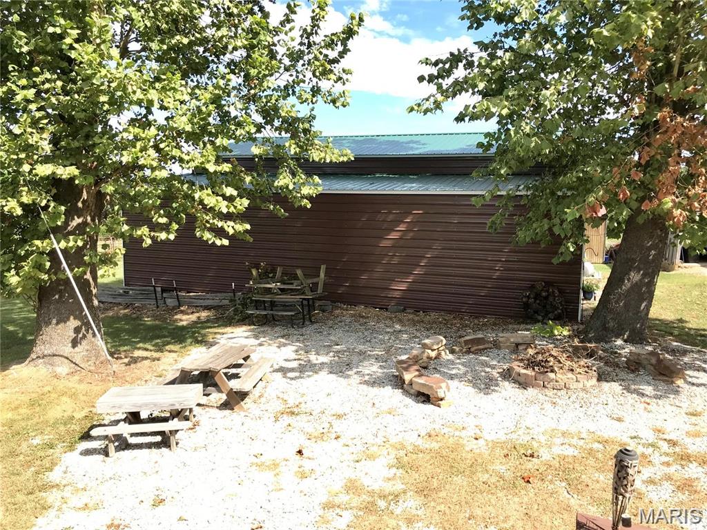 111 Highway U Property Photo 24