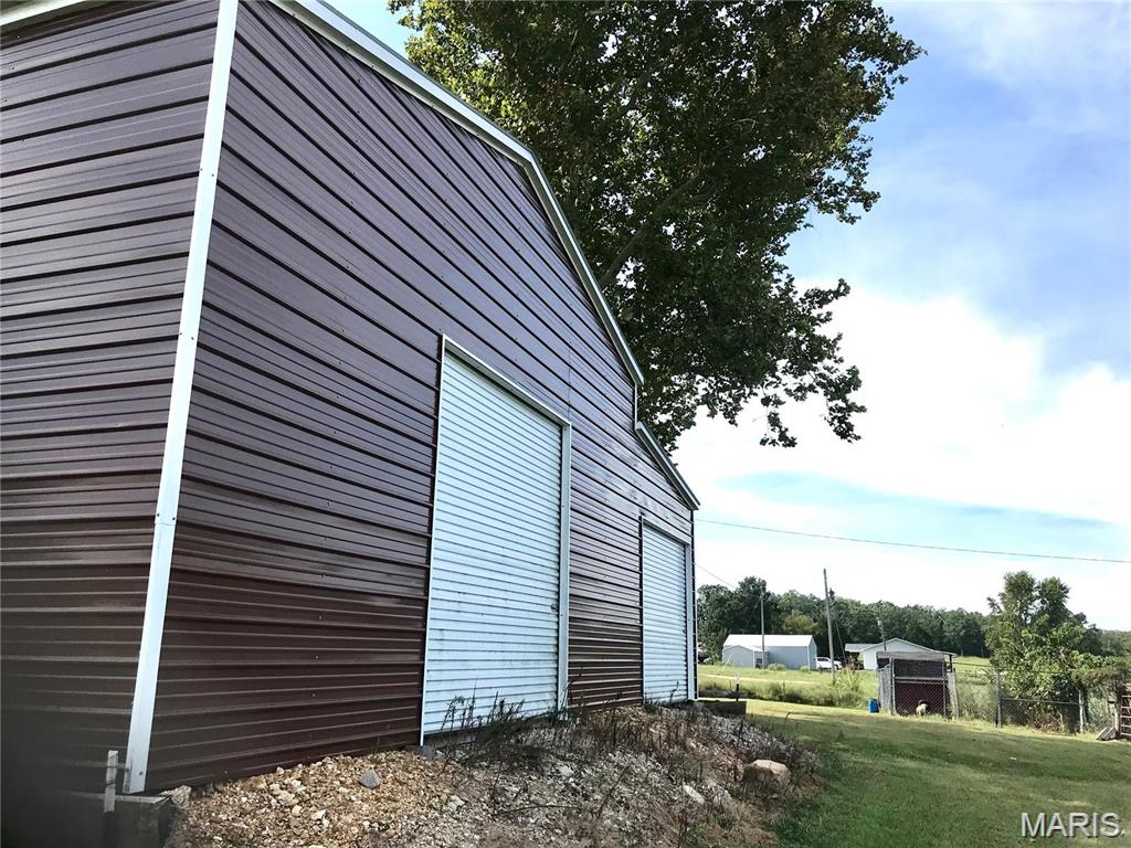 111 Highway U Property Photo 26