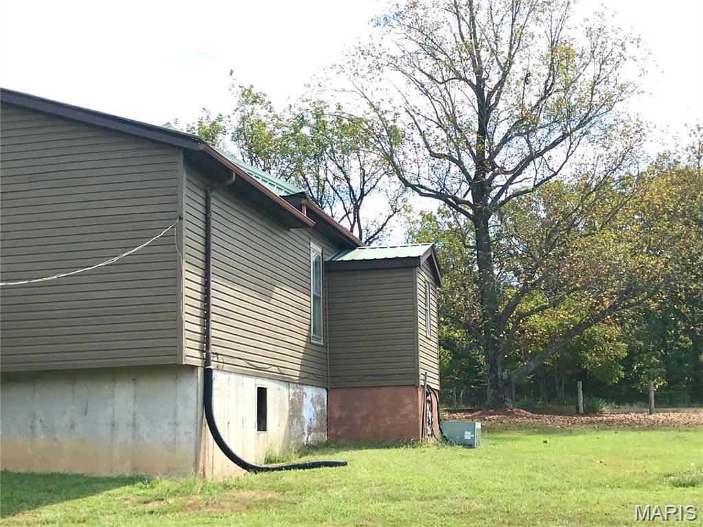111 Highway U Property Photo 29