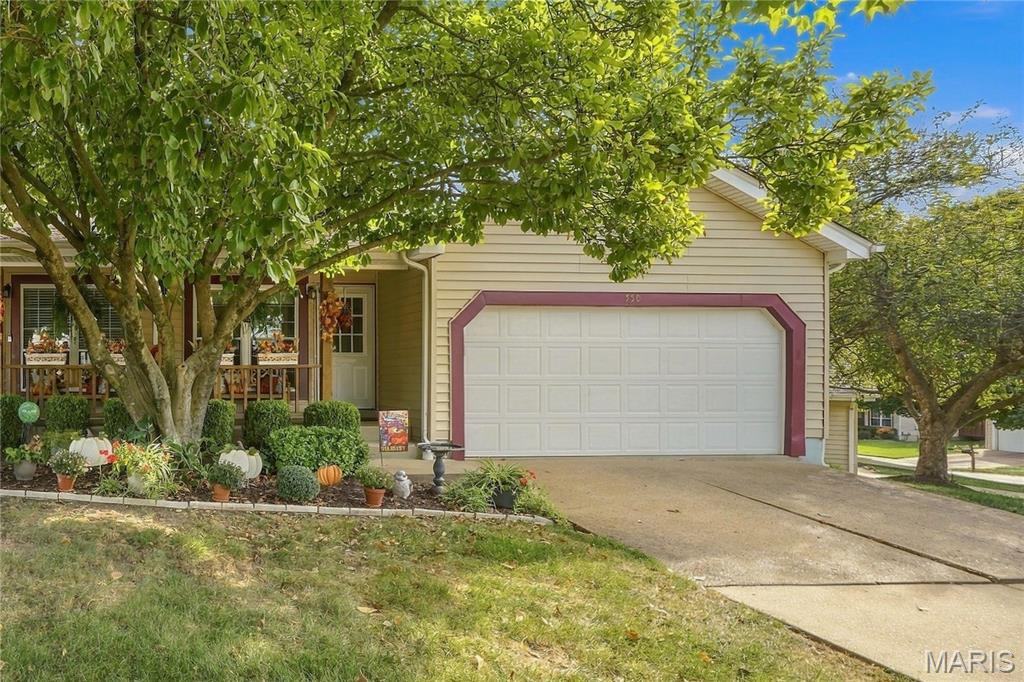 550 Spring Glen Drive Property Photo 1