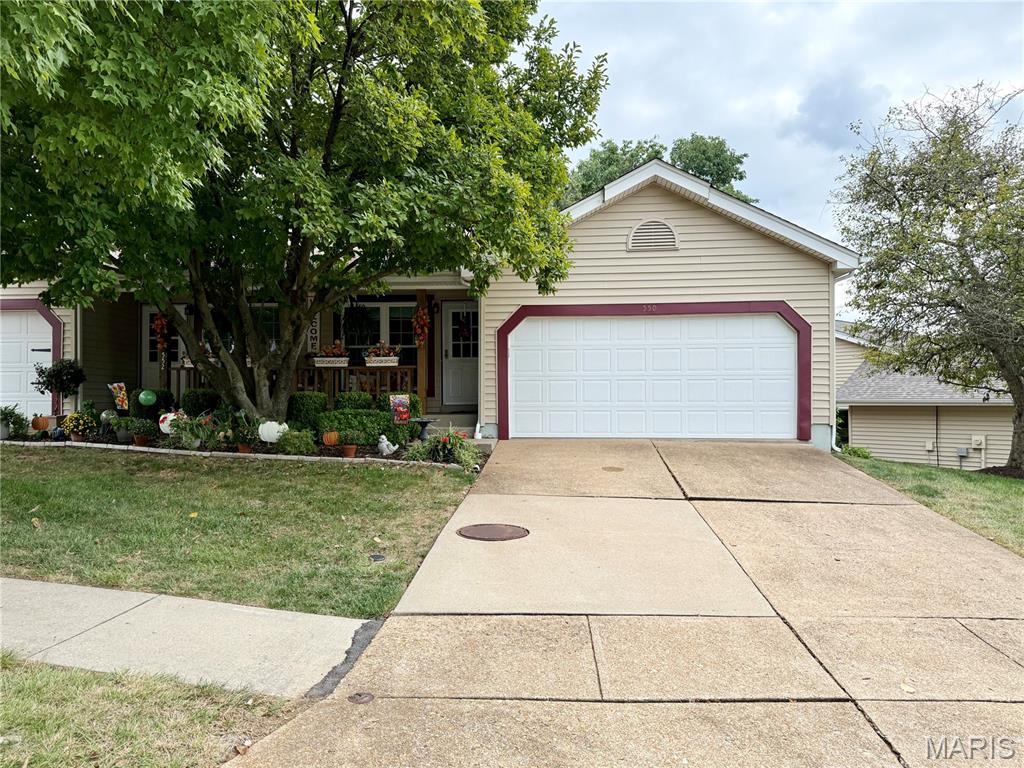 550 Spring Glen Drive Property Photo 2