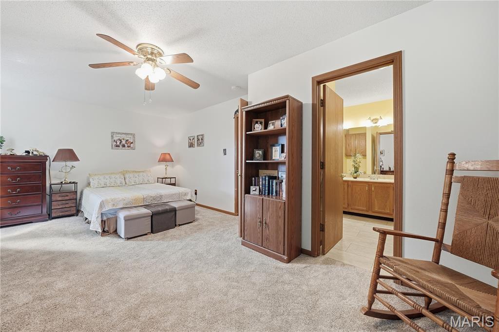 550 Spring Glen Drive Property Photo 14