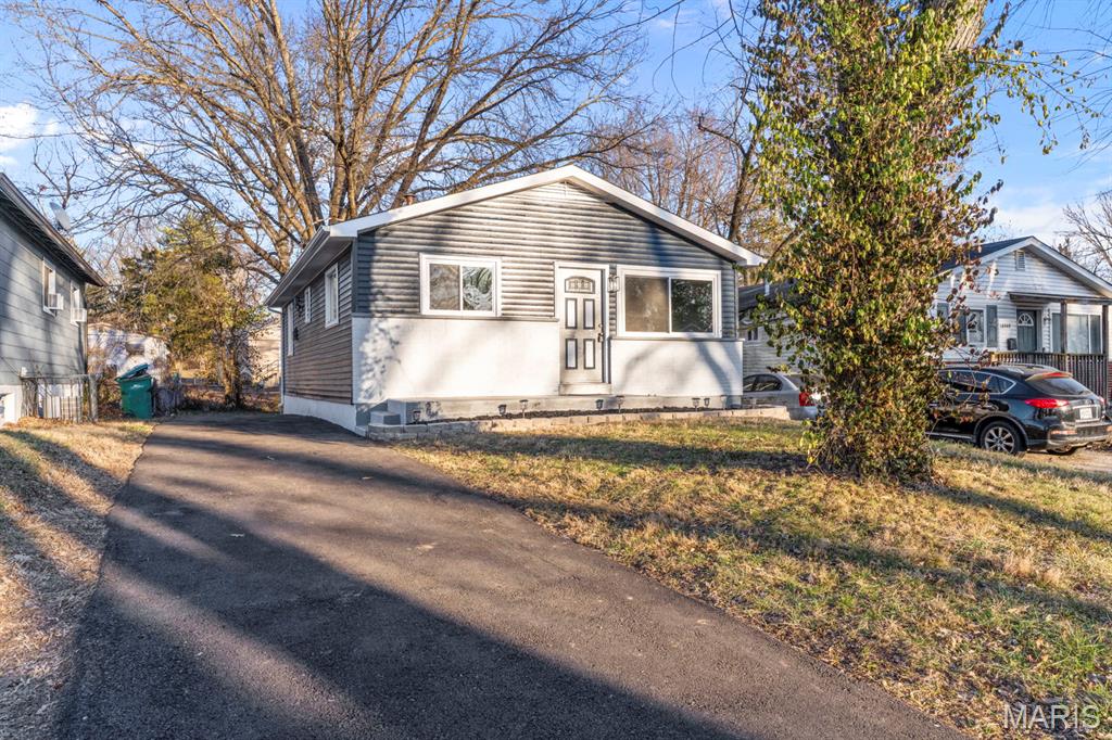 10452 Count Drive Property Photo 2