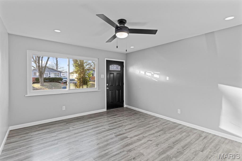 10452 Count Drive Property Photo 4