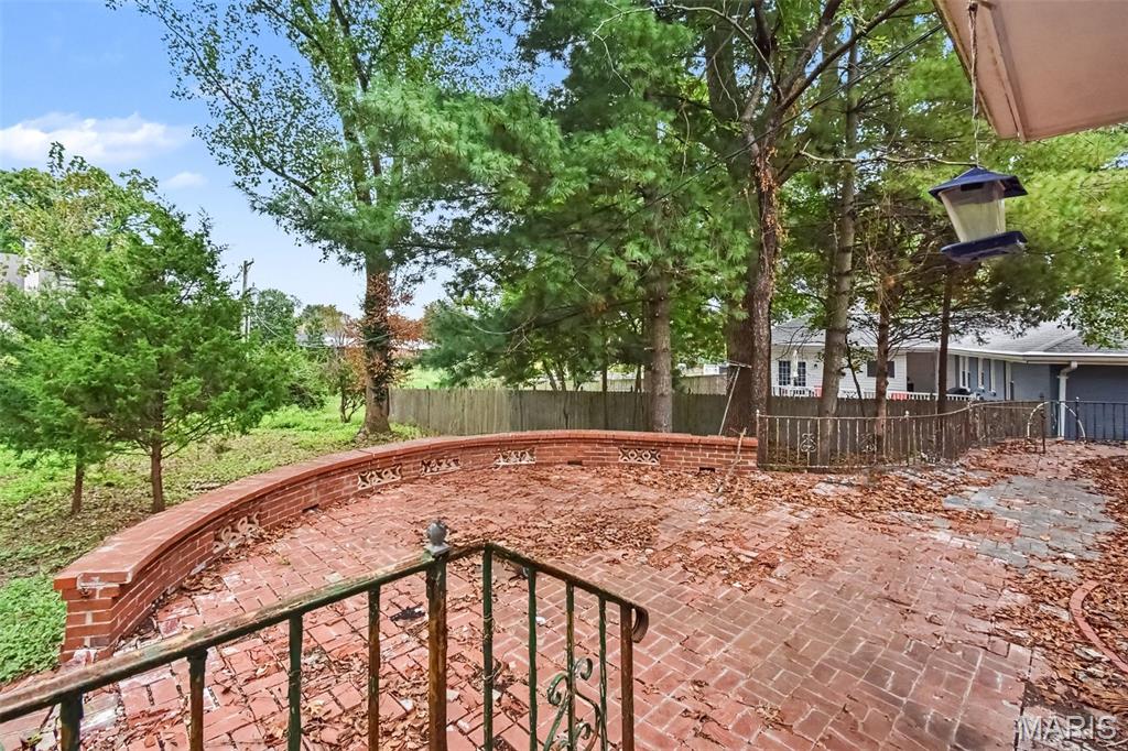 1400 Bopp Road Property Photo 13
