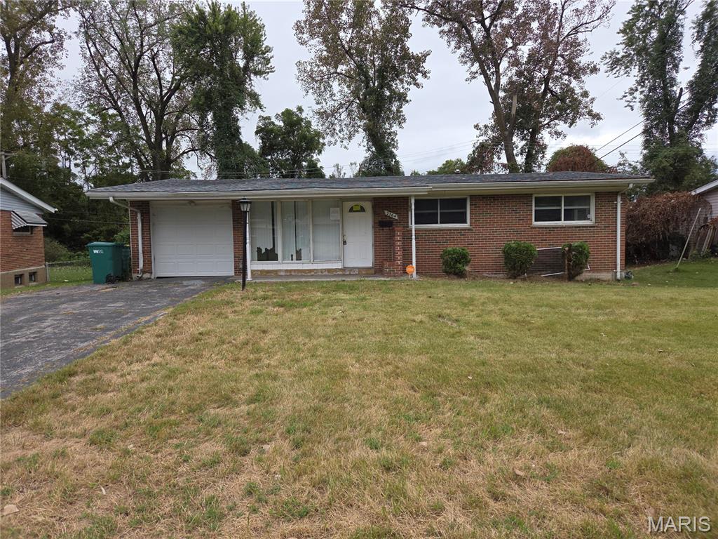 2264 Hudson Road Property Photo 1