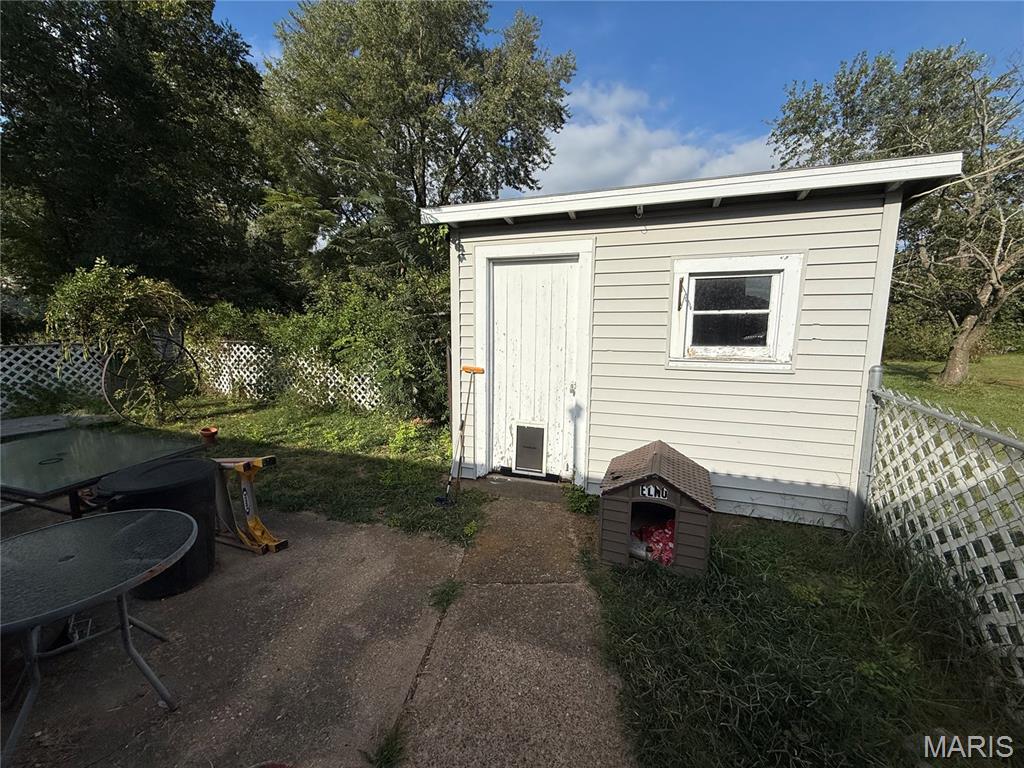 1229 E Karsch Boulevard Property Photo 4