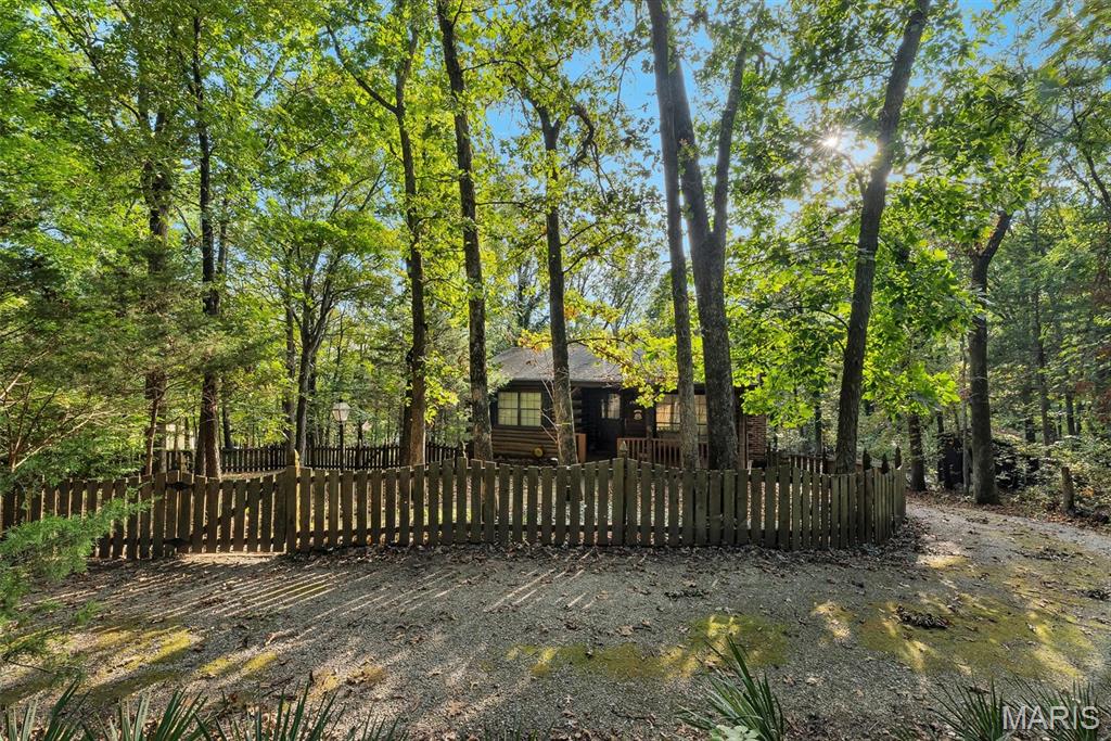 8967 Moss Hollow Road Property Photo 1