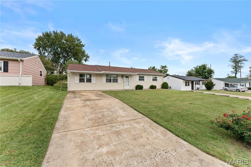 833 Weedel Drive Property Photo 1