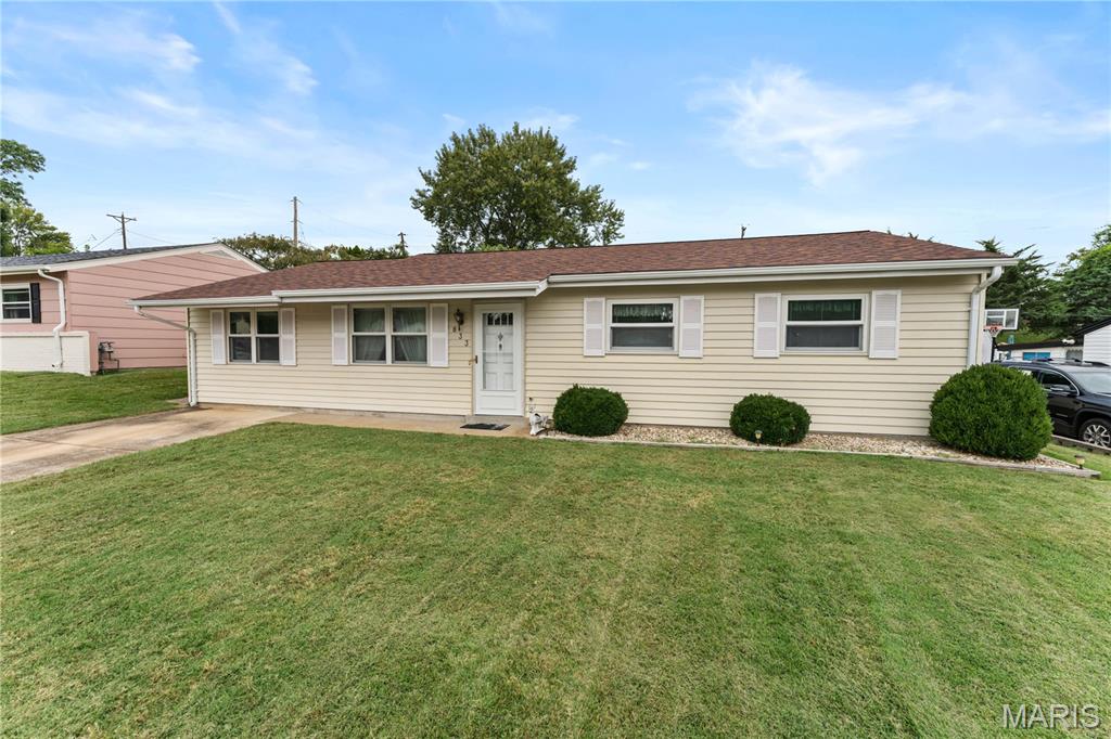 833 Weedel Drive Property Photo 2