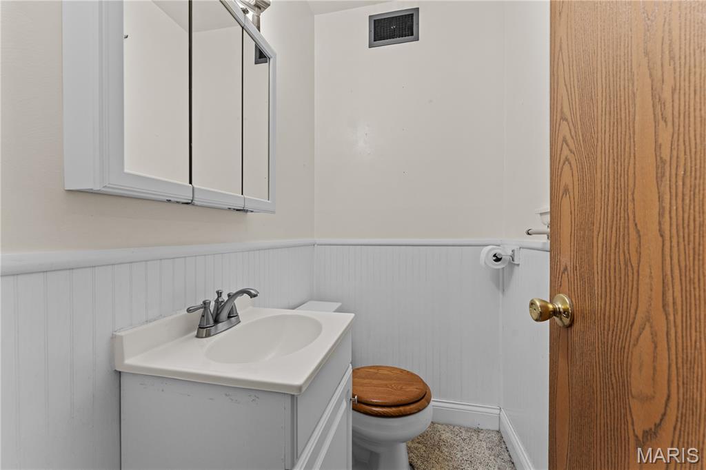833 Weedel Drive Property Photo 14