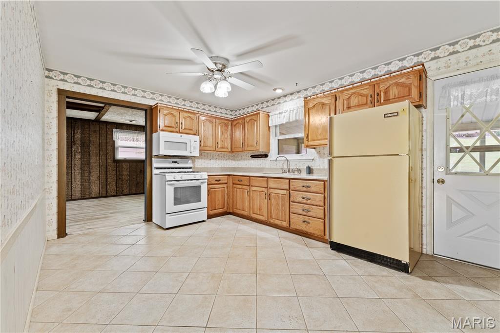 833 Weedel Drive Property Photo 17