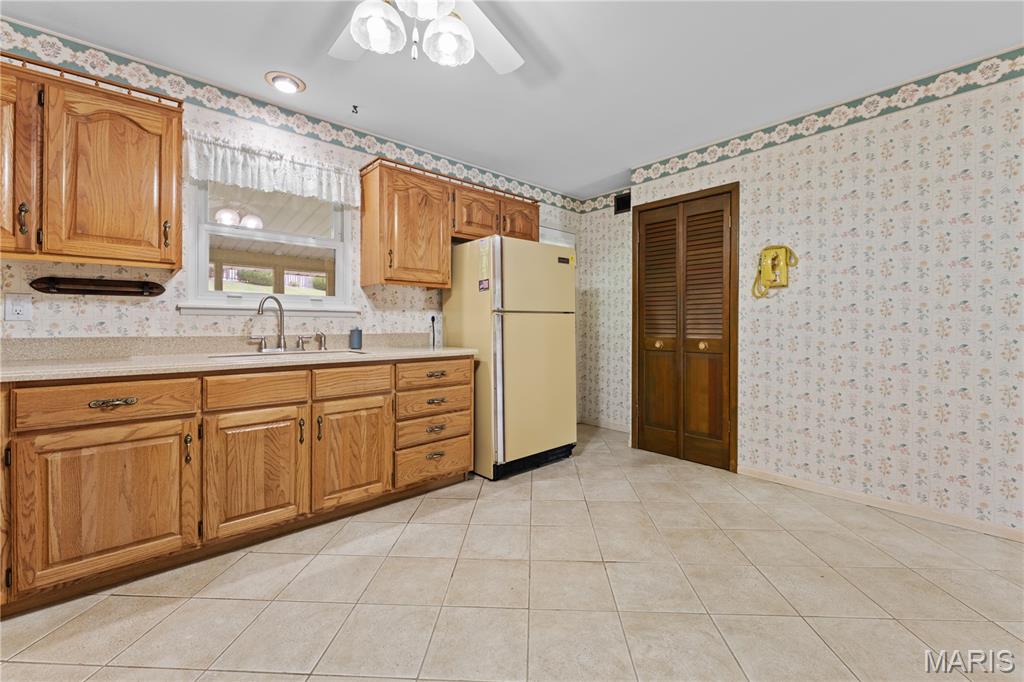 833 Weedel Drive Property Photo 18