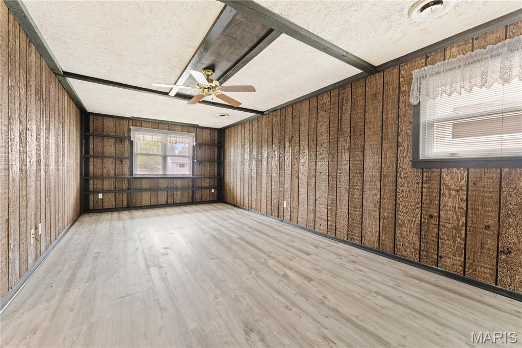 833 Weedel Drive Property Photo 21