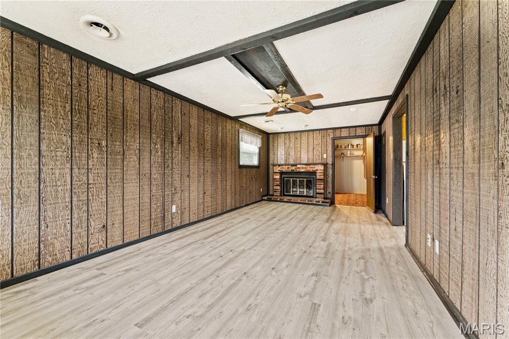 833 Weedel Drive Property Photo 27