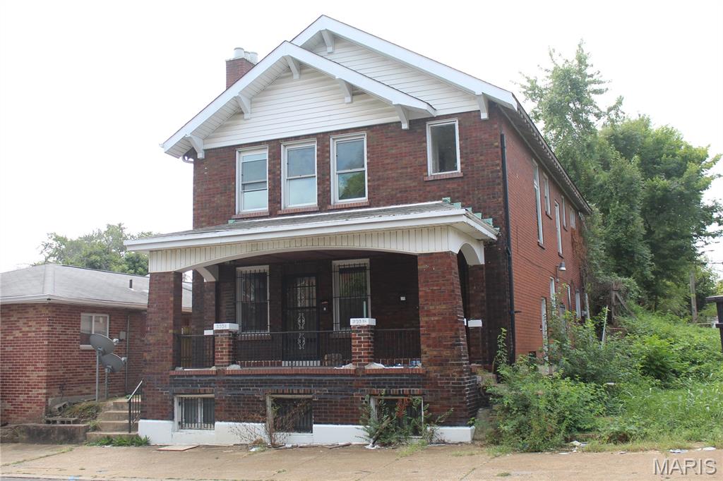 3008 Chippewa Street Property Photo 1