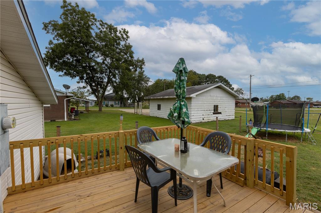 108 S West Street Property Photo 23