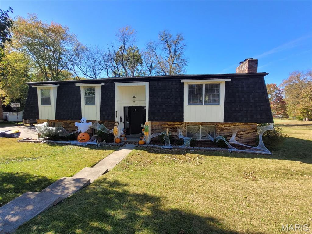 405 Bourbeuse Road Property Photo 1