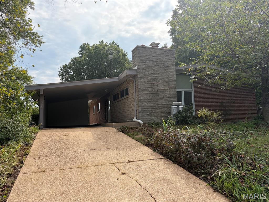 634 Crawford Circle Property Photo 1