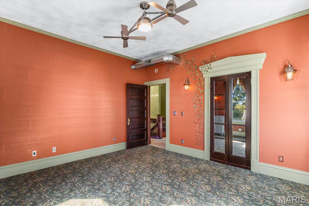 504 S High Street Property Photo 21