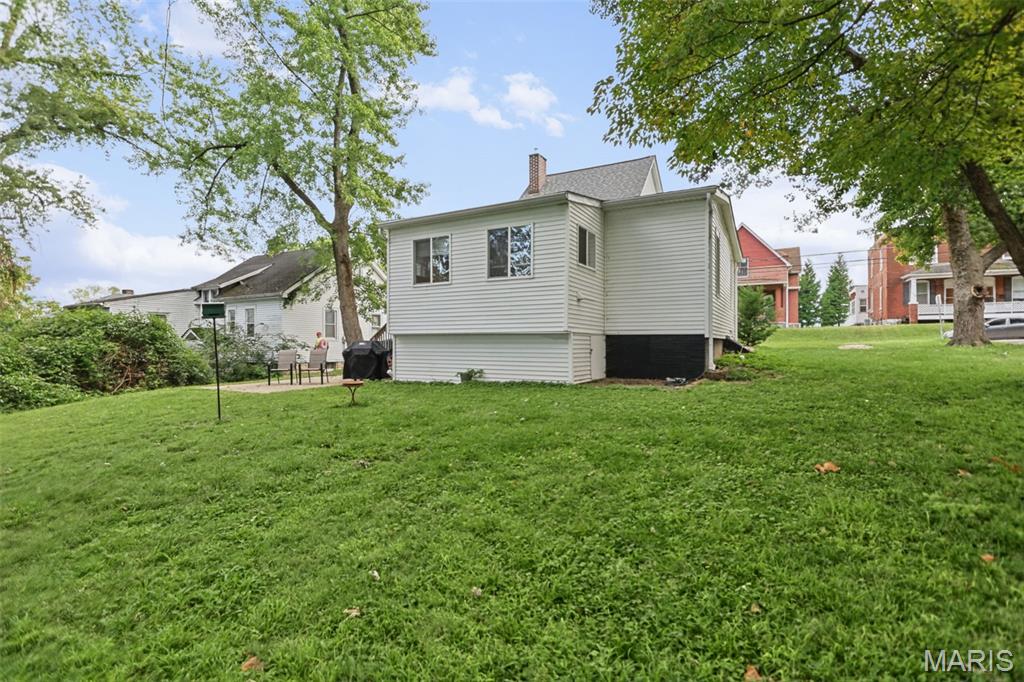 323 W Cleveland Avenue Property Photo 5