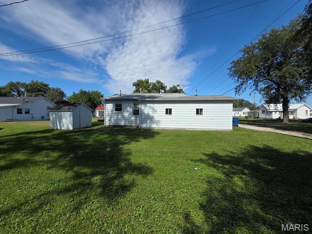 407 Madison Street Property Photo 5