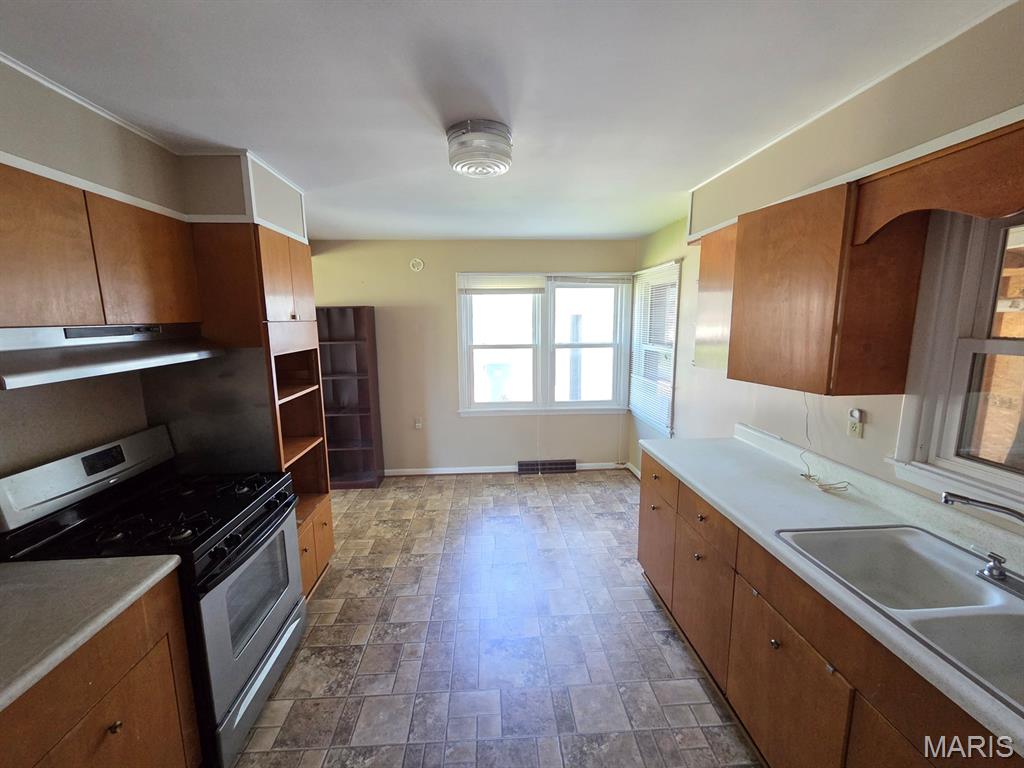 407 Madison Street Property Photo 9