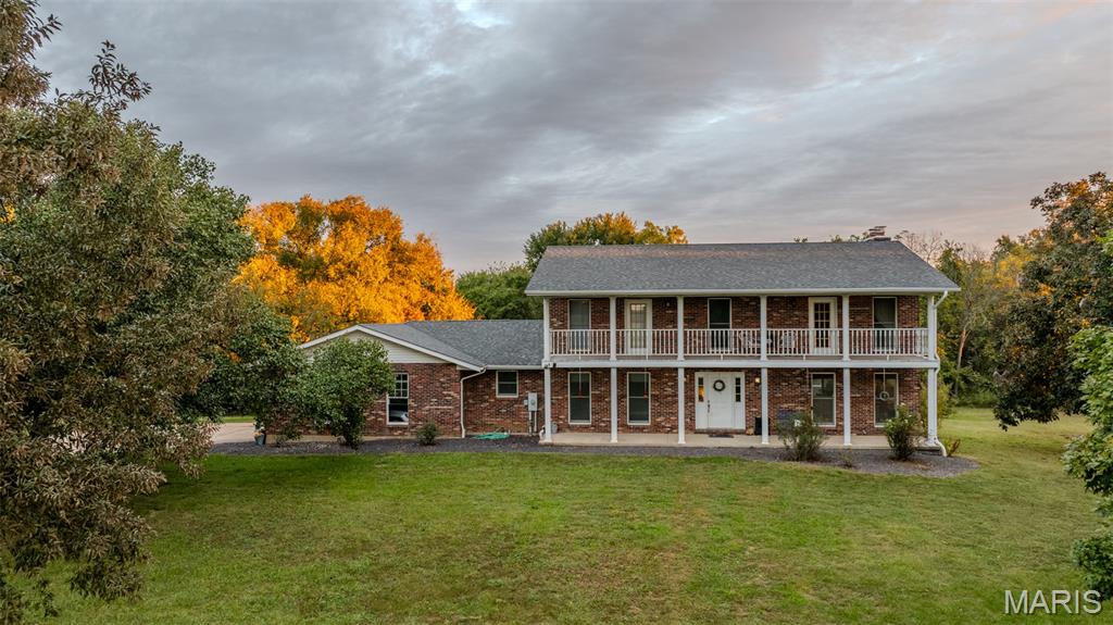 1231 Brown Lane Property Photo 3